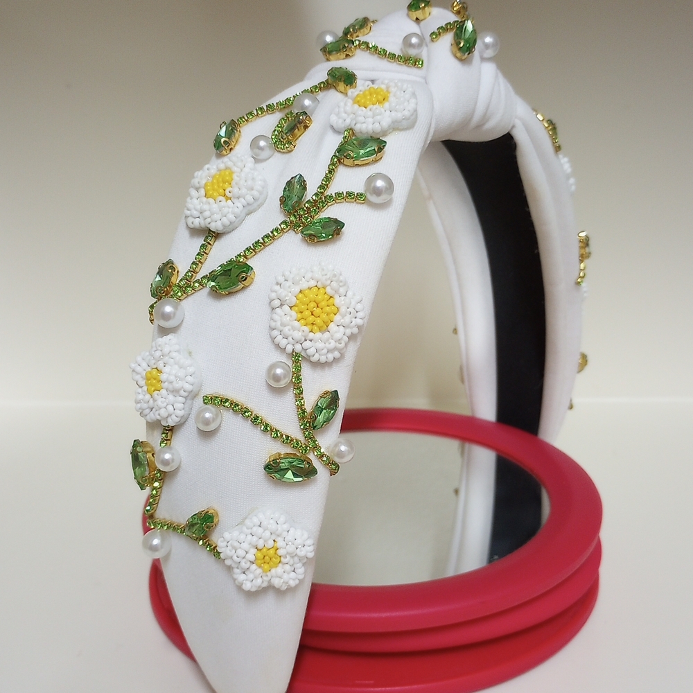 NWOT Beaded Floral White Headband